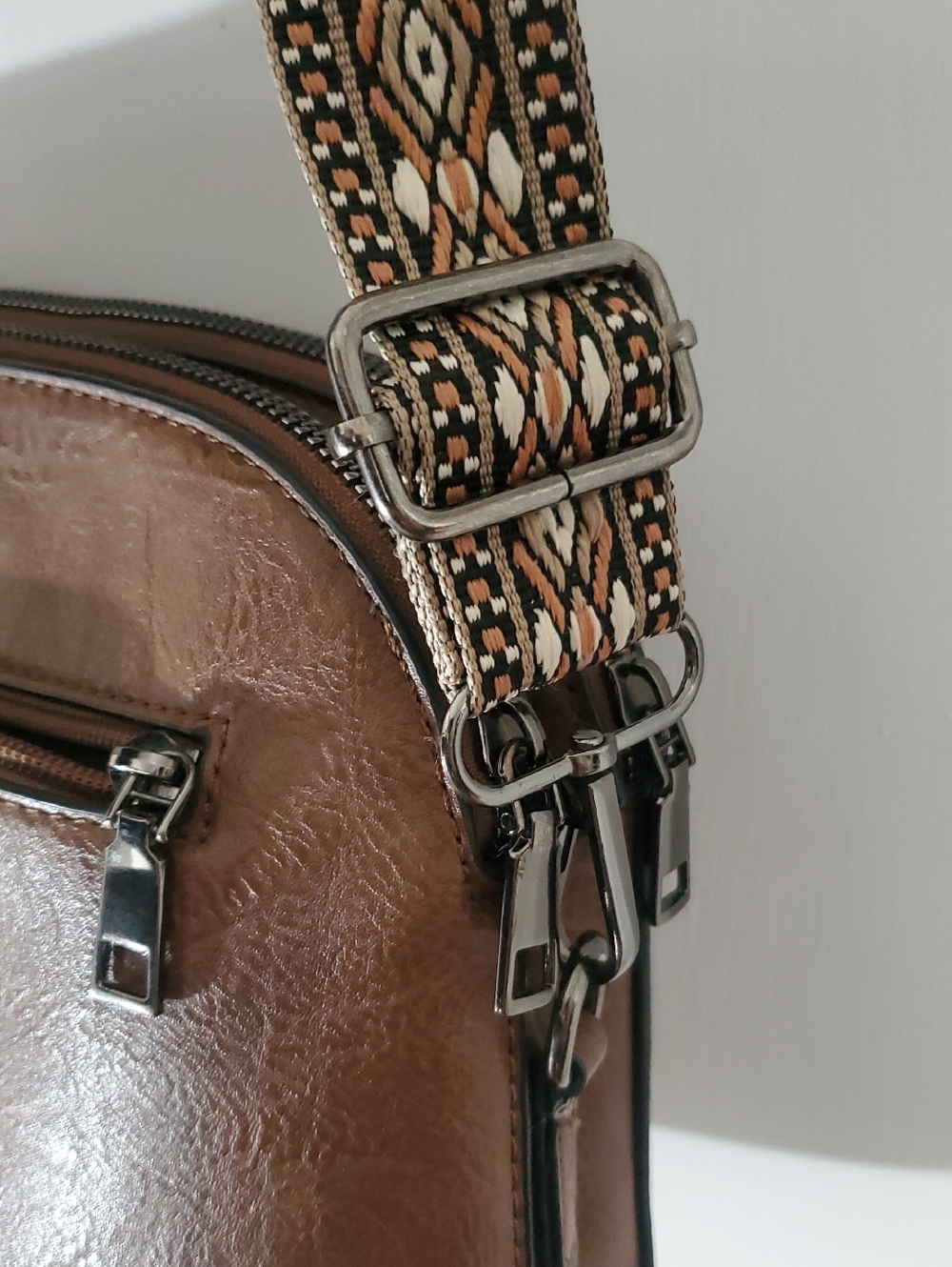 Sam And Hadley Brown  Crossbody Bag - Women's Shoulder Purse
